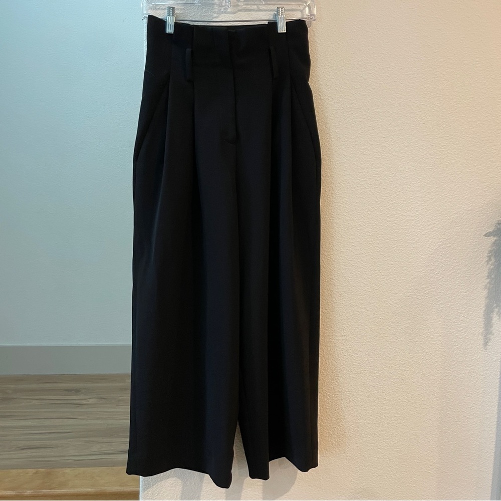 Gorgeous COS cropped wide leg trousers